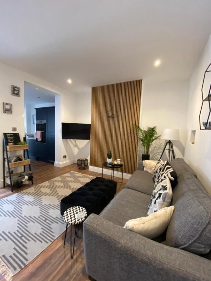 Luxury Spacious Renovated Townhouse 그랜덤 외부 사진
